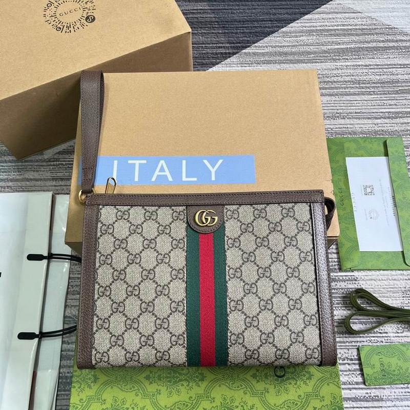 Gucci Wallets 32